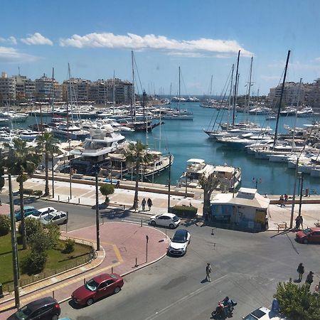 Freatida Apartment Piraeus Luaran gambar