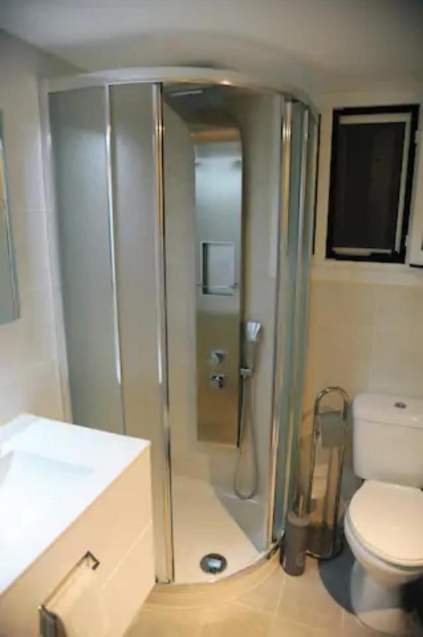 Freatida Apartment Piraeus Luaran gambar