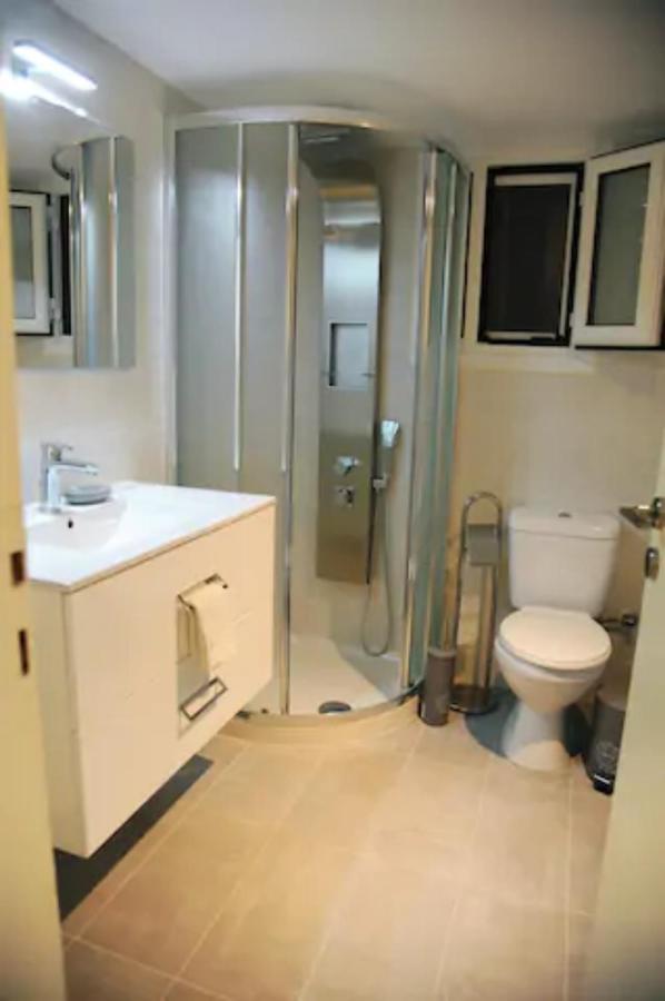Freatida Apartment Piraeus Luaran gambar